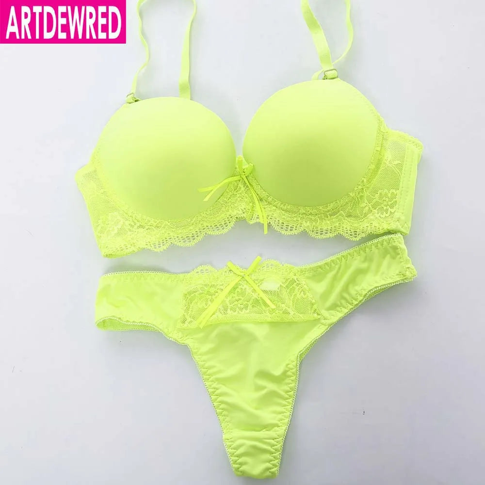 New 2020 Brand Sexy Seamless One Piece Intimates Bras & Brief Sets Underwear For Womens Ladies Push Up Plunge Dress Bra Sets