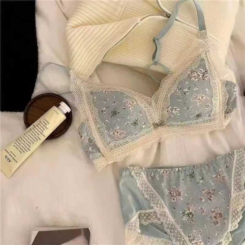 Women's Bra Briefs Suit Underwear Fashion Push Up Bra Sexy Lace Panties Girls' Non Steel Ring Brassiere Female Sexy Lingerie Set