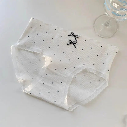 Sanrios Hello Kittys Womens Triangle Panties Pure Cotton for High School Girls Cute Cartoon Print Fashion Breathable Sweet Cute